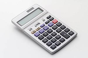 モニターアーム専門店のメリットとは